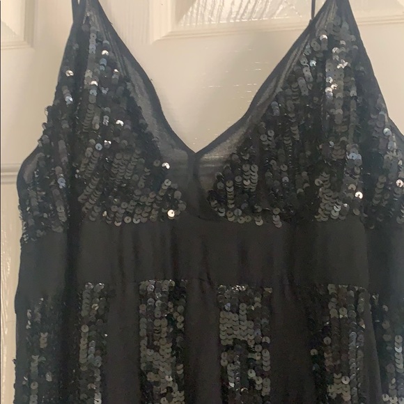 black dress. very unique - Picture 5 of 5